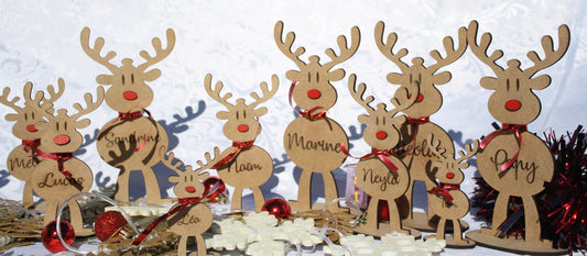 Des Marque-places en Bois en forme de Renne pour une Decoration de Noel Magique